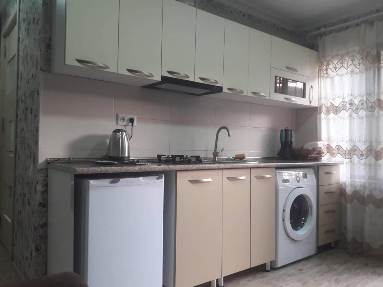 Parkside Apartment 博尔若米 外观 照片